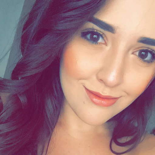 Danielle Anderson Photo 16