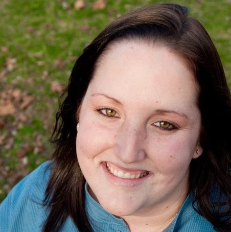 Elizabeth Root Photo 34