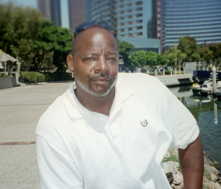 Leonard Gardner Photo 10