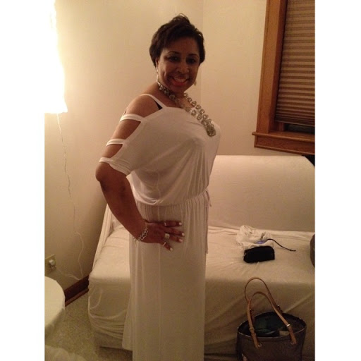 Rosalyn Taylor Photo 4