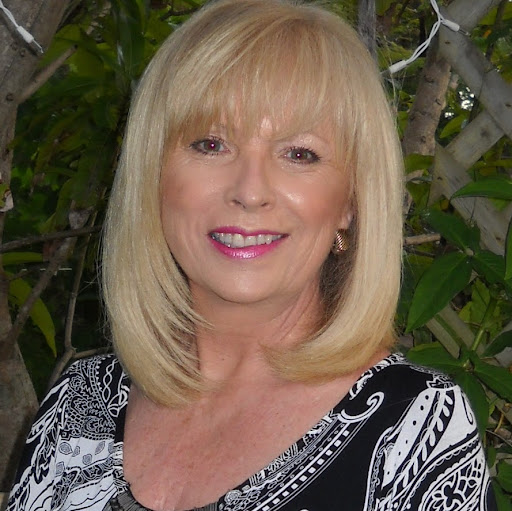 Debra Lambert Photo 24