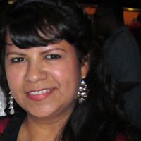 Gloria Lopez Photo 34