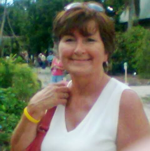 Sandy Reed Photo 37