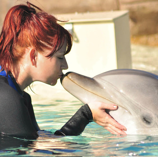 Elizabeth Colon Photo 31