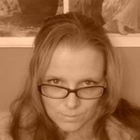 Lydia Howell Photo 12