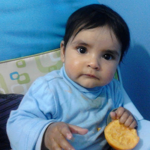 Elias Guzman Photo 18