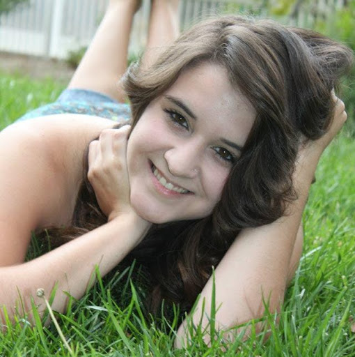 Elizabeth Spence Photo 34