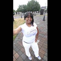 Kristy Holmes Photo 19