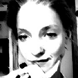 Julia Fuchs Photo 6