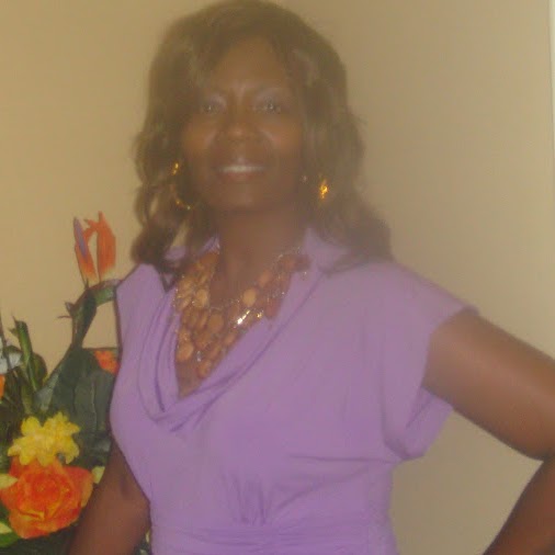 Dee Sullivan Photo 14