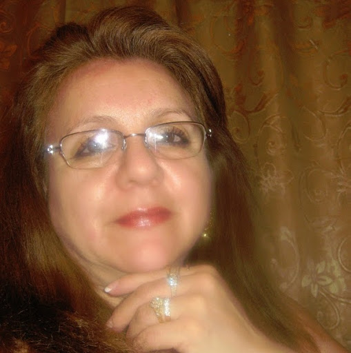 Gloria Urbina Photo 28