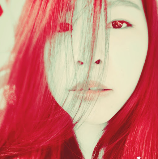Katherine Lee Photo 15