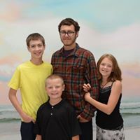 Laura Tanner Photo 36