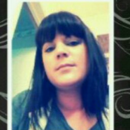 Katie Hedges Photo 17