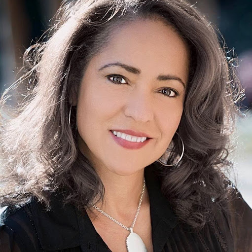 Susan Myers Photo 29