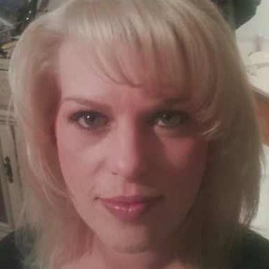 Wendy Graham Photo 37