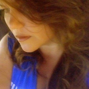 Michelle Wyatt Photo 17