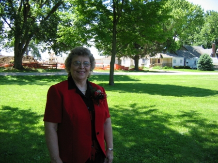 Sandra Hudson Photo 30