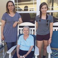 Janet Hardee Photo 10