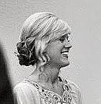 Michelle Hunter Photo 15