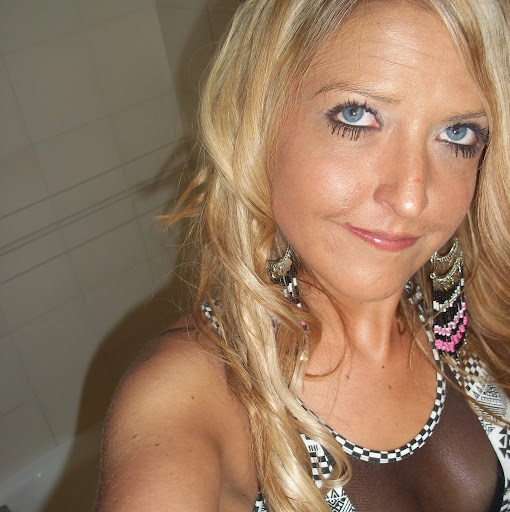 Kerri Jones Photo 25