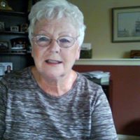 Helen Sharp Photo 20