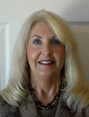 Deborah Snyder Photo 15