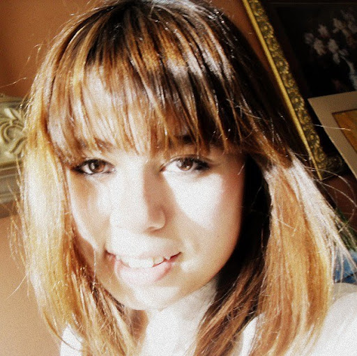 Alice Garcia Photo 17
