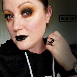 Stephanie Simmons Photo 6