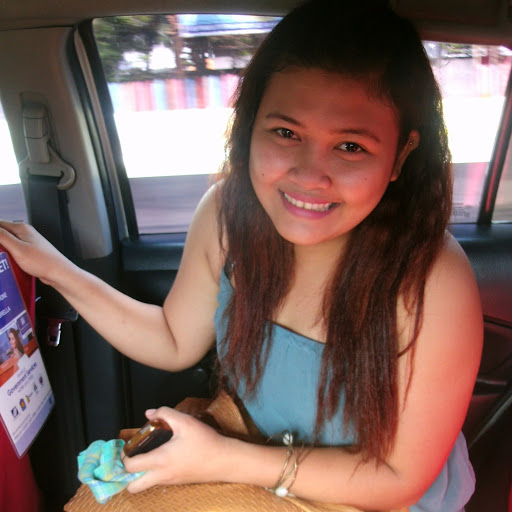 April Estrella Photo 19