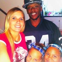 Sara Broyles Photo 20