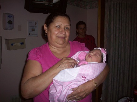 Maria Vazquez Photo 20