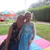 Natalie Swain Photo 12