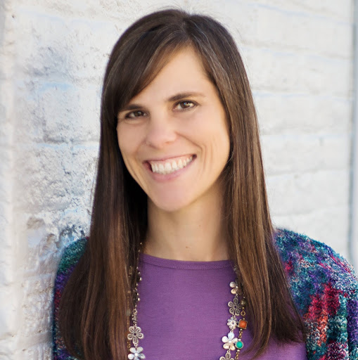 Elizabeth Preston Photo 35