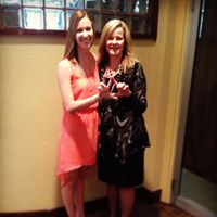 Laura Mobley Photo 34
