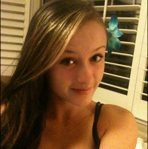 Samantha Ball Photo 11