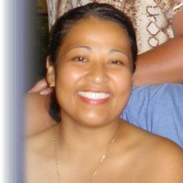 Stacy Santos Photo 16