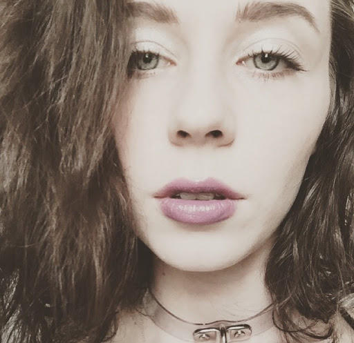 Hailee Bell Photo 2