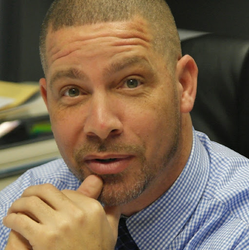 Victor Perry Photo 22