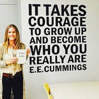 Julie Gardner Photo 21