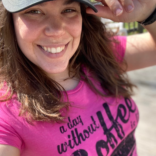 Emily Graves Photo 11