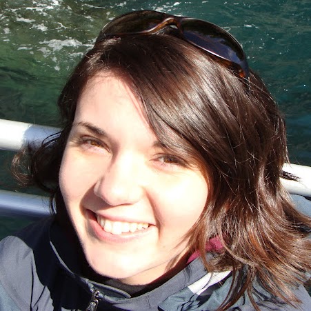 Melanie Burton Photo 38