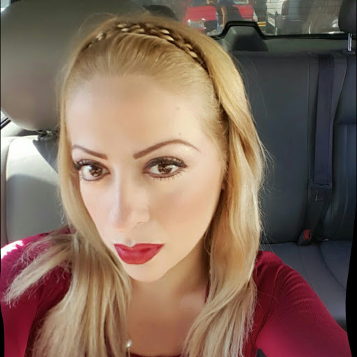 Linda Cardenas Photo 9