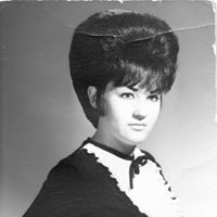 Billie Brown Photo 22