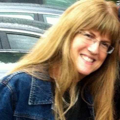 Laurie Maxwell Photo 26