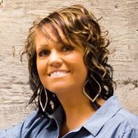 Gloria Hunt Photo 19