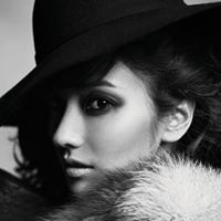 Laura Queen Photo 31