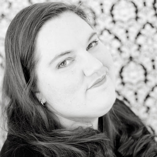 Kristen Foley Photo 27