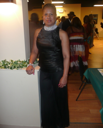 Linda Bowman Photo 21
