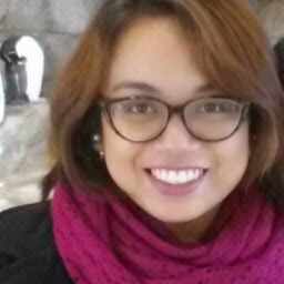 Julia Reyes Photo 33